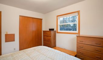 1517 W ROGERS Ave, Appleton, WI 54914