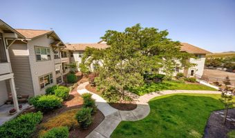 983 Golden Aspen Pl, Ashland, OR 97520