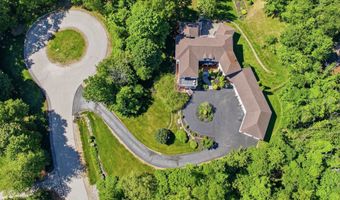 15 Chardonnay Ter, Bedford, NH 03110