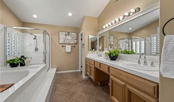 7520 E Toyon Ln, Anaheim, CA 92808