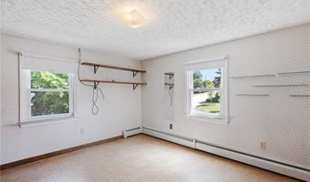 18 Continental Dr, Middletown, RI 02842