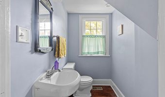 300 Virginia St, Ashland, VA 23005