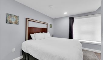 797 E Market St 209, Akron, OH 44305