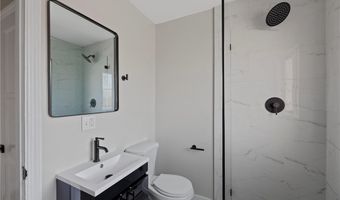 913 S 3rd St E, Las Vegas, NV 89101