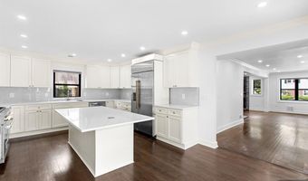 309 Clinton Ave, Bergenfield, NJ 07621