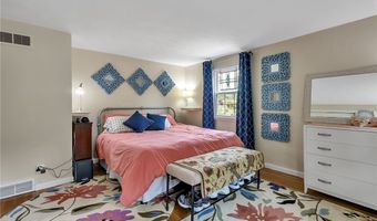 75 Jordan Rd, Amherst, NY 14221