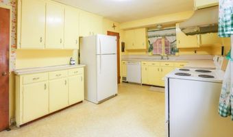 29 Edward Ave, East Providence, RI 02916