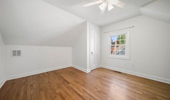 21 Oakwood Mnr, Cromwell, CT 06416