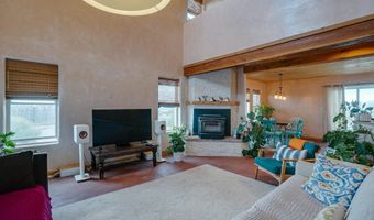 2 Mesa Sea Rd, Arroyo Hondo, NM 87513