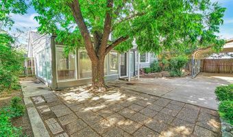 1016 E Cypress St, Altus, OK 73521