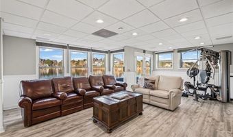 6425 Spinnaker Ln, Alpharetta, GA 30005