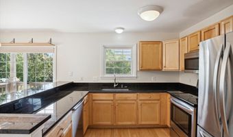 2817 Barclay Way, Ann Arbor, MI 48105