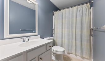 1 CARMEN Dr, Cape May Court House, NJ 08210