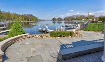 3836 Heron Watch Dr, Akron, OH 44319