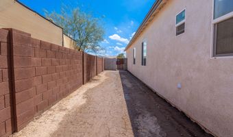 8226 W SWANSEA Dr, Arizona City, AZ 85123