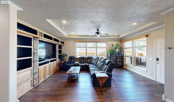 98129 E HOFFELDT Ln, Brookings, OR 97415
