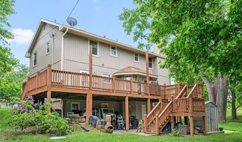 15120 Briarwood Dr, Basehor, KS 66007