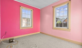19 Elm St, Ansonia, CT 06401