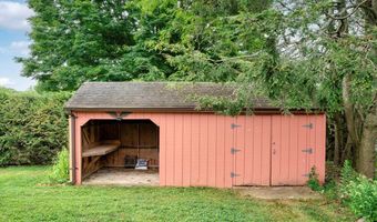 15 Diane Dr, Cromwell, CT 06416