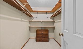 1724 Chatham Ave, Arden Hills, MN 55112