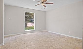 624 AVOYELLES Dr, Alexandria, LA 71301
