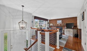 40 Cedar Rd, Clinton, CT 06413