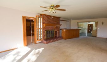 304 U St, Beaver City, NE 68926