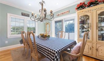 16 Central St, Charlestown, RI 02813