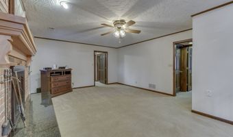 1640 Ridge Hill Ln, Indianapolis, IN 46217