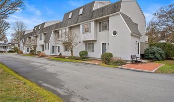 364 Bellevue Ave D3, Newport, RI 02840