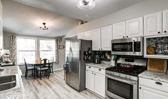 149 Kenyon Rd, Algonac, MI 48001