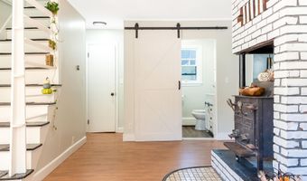 44 Sixth St, Auburn, ME 04210