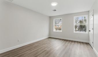 87 Dunedin St, Cranston, RI 02920