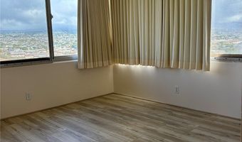 1060 Kamehameha Hwy 1706A, Pearl City, HI 96782