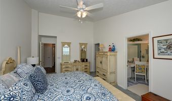 194 Kensington Ct, Aurora, OH 44202