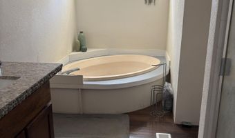 42650 N Wayne Rd, Ash Fork, AZ 86320