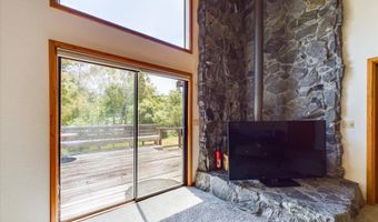 3122 St Louis Rd, Arcata, CA 95521