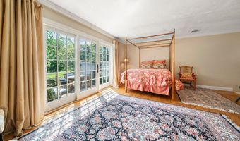 50 0 Indian Trl, Barnstable, MA 02630