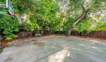 1210 Rodeo Rd, Arcadia, CA 91006