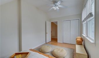 38 Highland Ave, Barrington, RI 02806