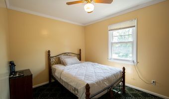 51 Aspen Cir, Albany, NY 12208