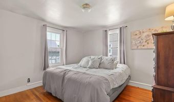 39 Eldorado St, Cranston, RI 02910