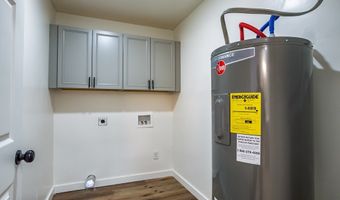 1565 Ales Rd, Batesville, MS 38606