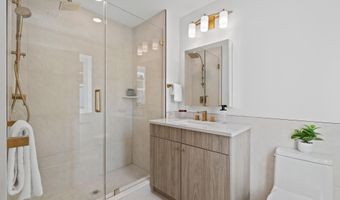 525 AVENUE E 1, Bayonne, NJ 07002