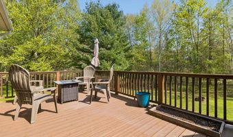 6527 Genaw Rd, Algonac, MI 48001