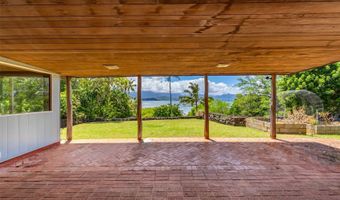 44-519 Kaneohe Bay Dr, Kaneohe, HI 96744