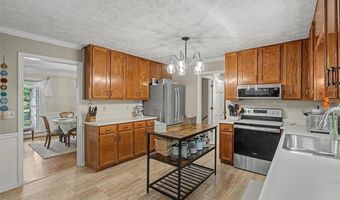 4802 Thornwood Dr, Acworth, GA 30102