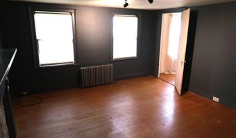 7 Elm St, Augusta, ME 04330