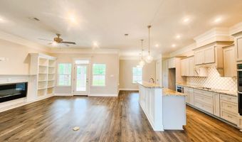 7919 Village Green Dr, Biloxi, MS 39532