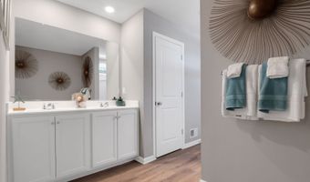 4 Plunder Ave, Barnegat, NJ 08005